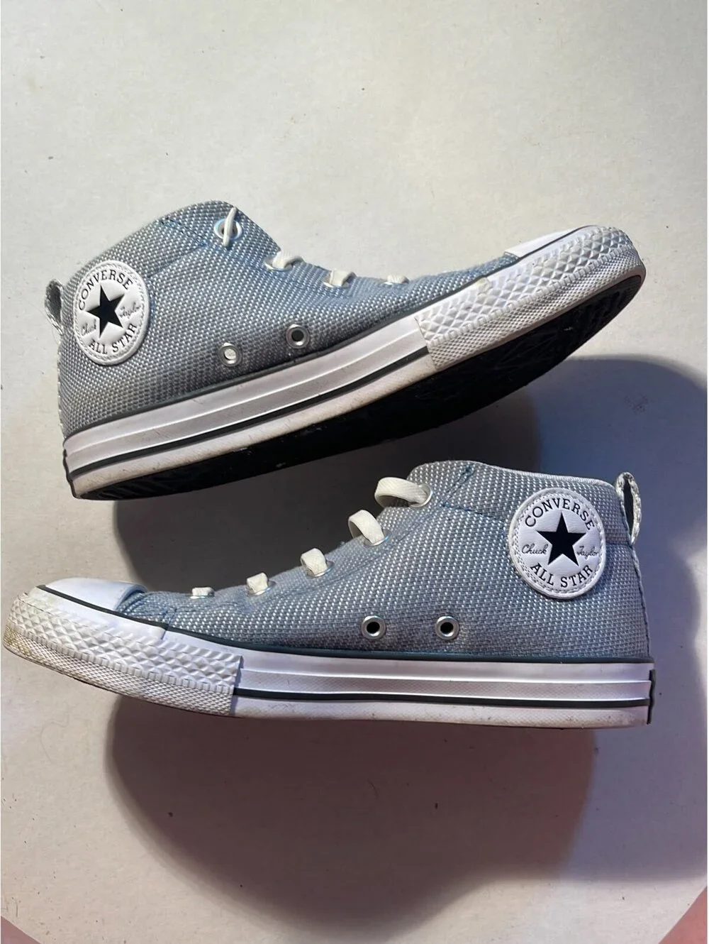Converse hi top shoes size 3